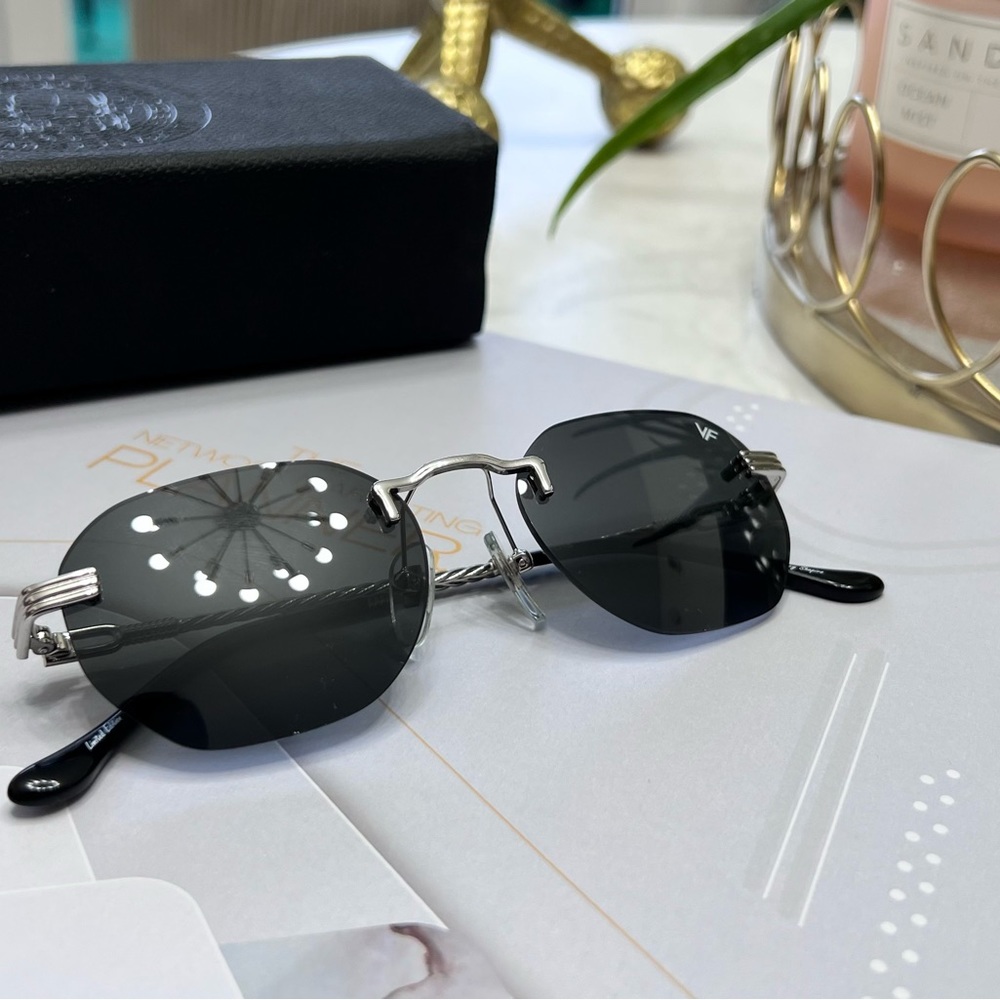 vintage frames - Picture 2 of 5